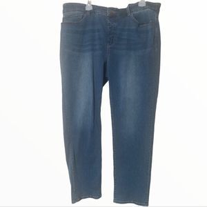 SOFT Surroundings Straight Leg Jeans